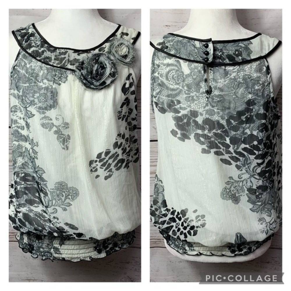 NWOT Maurices Floral Embellished Bubble Hem Tank